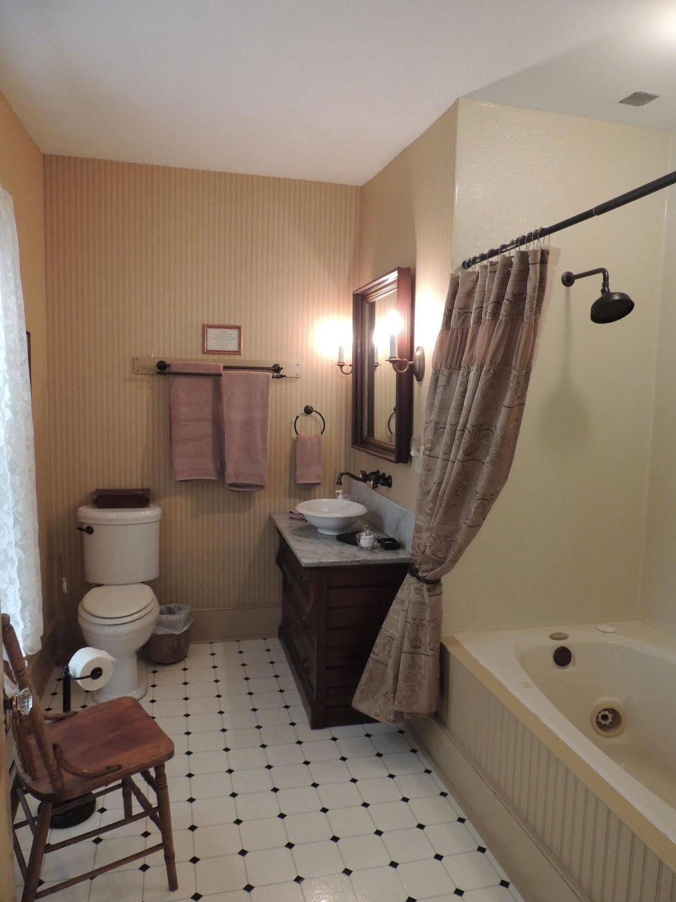 1868 Magnolia House Inn Лексингтън Екстериор снимка
